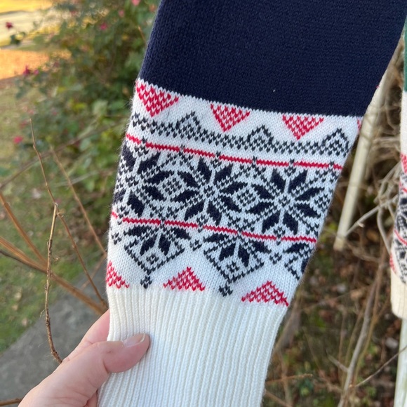 NWT Talbots Cozy Navy Mountain Town In Winter Long Sleeve Sweater - Picture 4 of 6